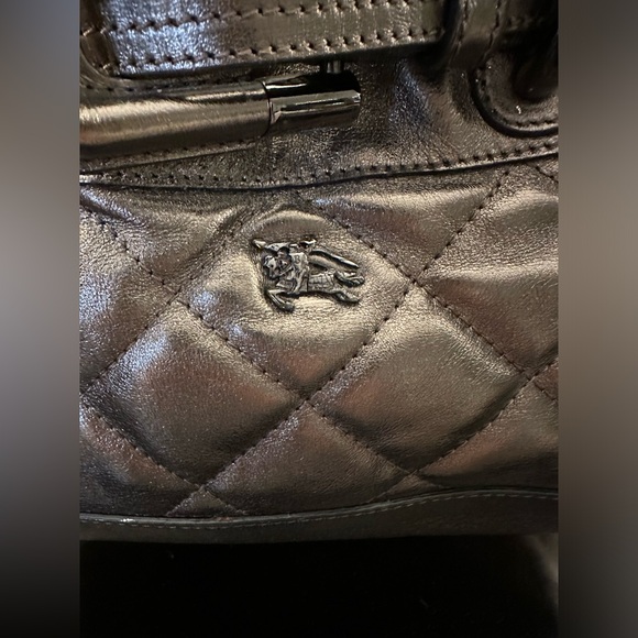 BURBERRY Calfskin Quilted Beaton Gunmetal - Picture 2 of 15